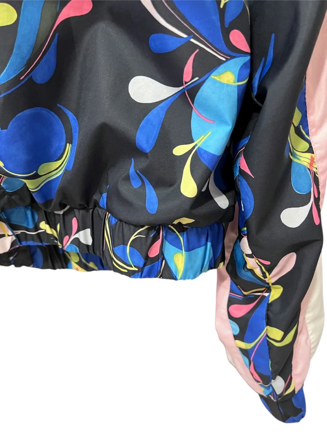 Helly Hansen Women’s Windbreaker Jacket – Size Large – Like New image indicator(5)