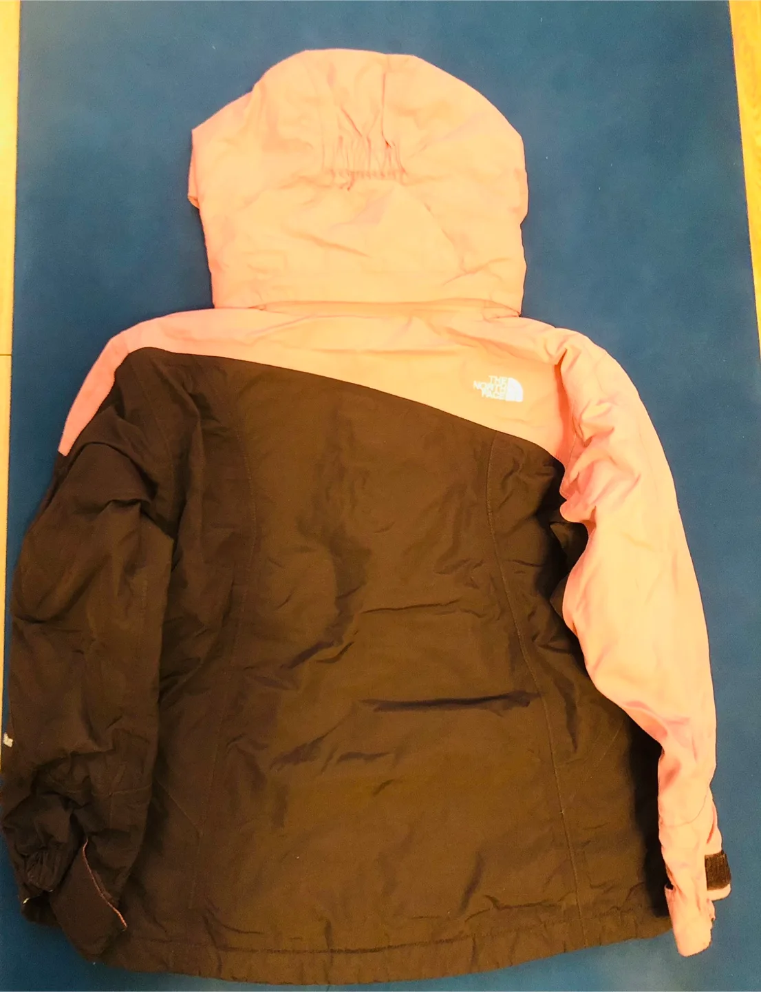 The North Face Girls' Ski Jacket, Size S image indicator(2)