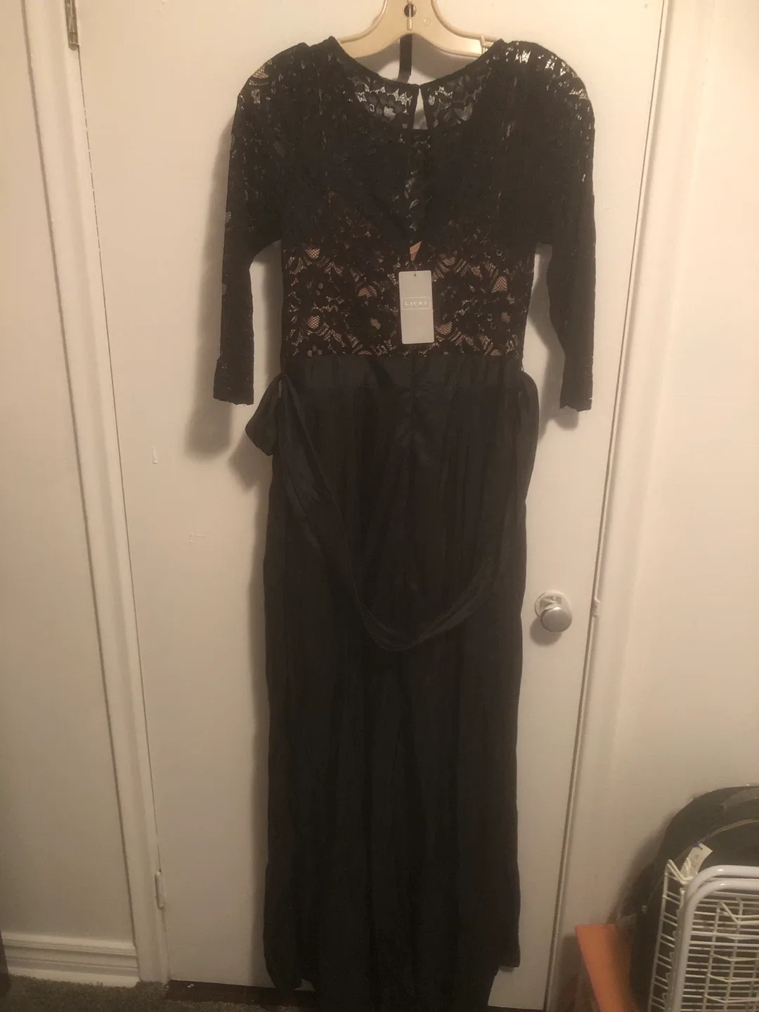Laura Black Lace Dress - Size 10 image indicator(7)