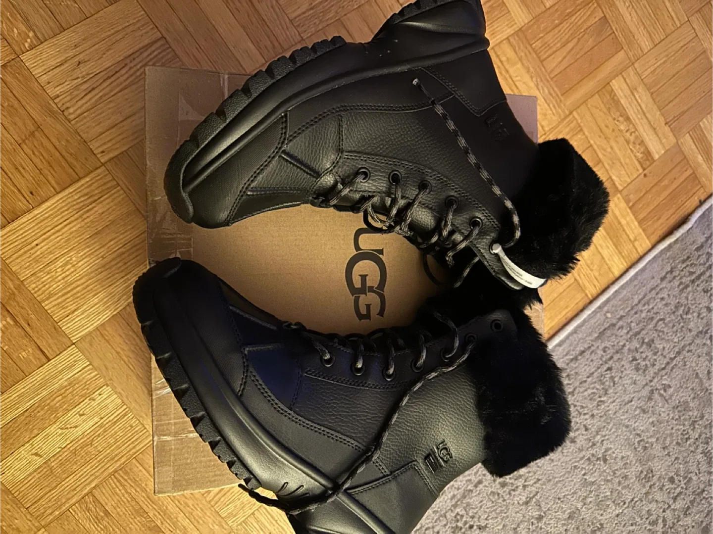 UGG Women's Adirondack III Black Boots image indicator(7)