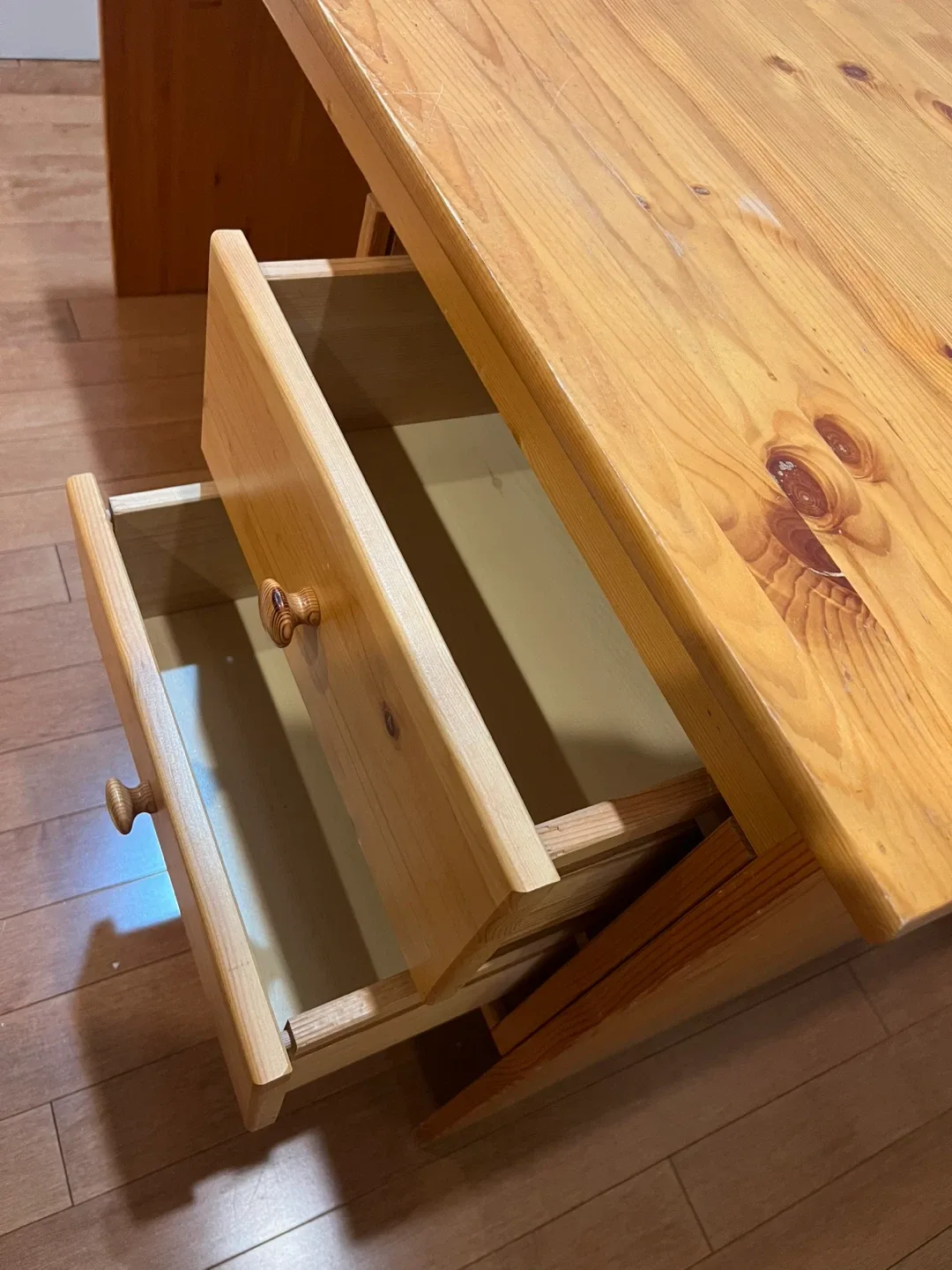 Wooden Desk with Drawers - 120 x 60cm image indicator(4)