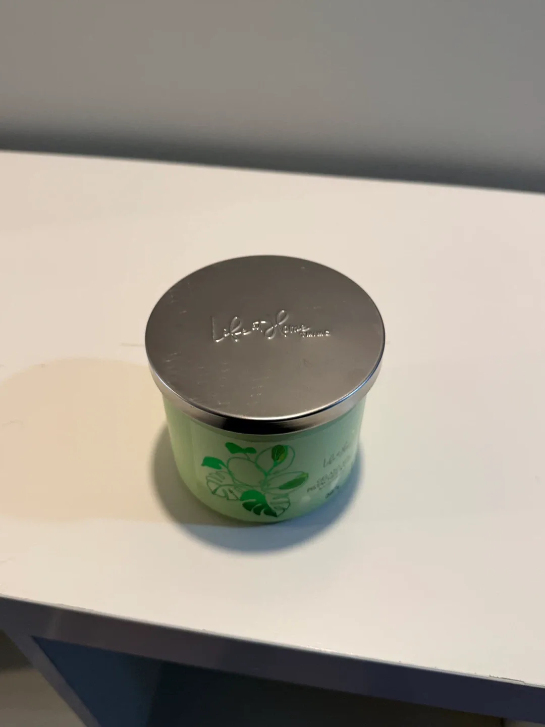 Holiday/ Christmas Gift- Salted Pistachio Gelato Candle image indicator(4)