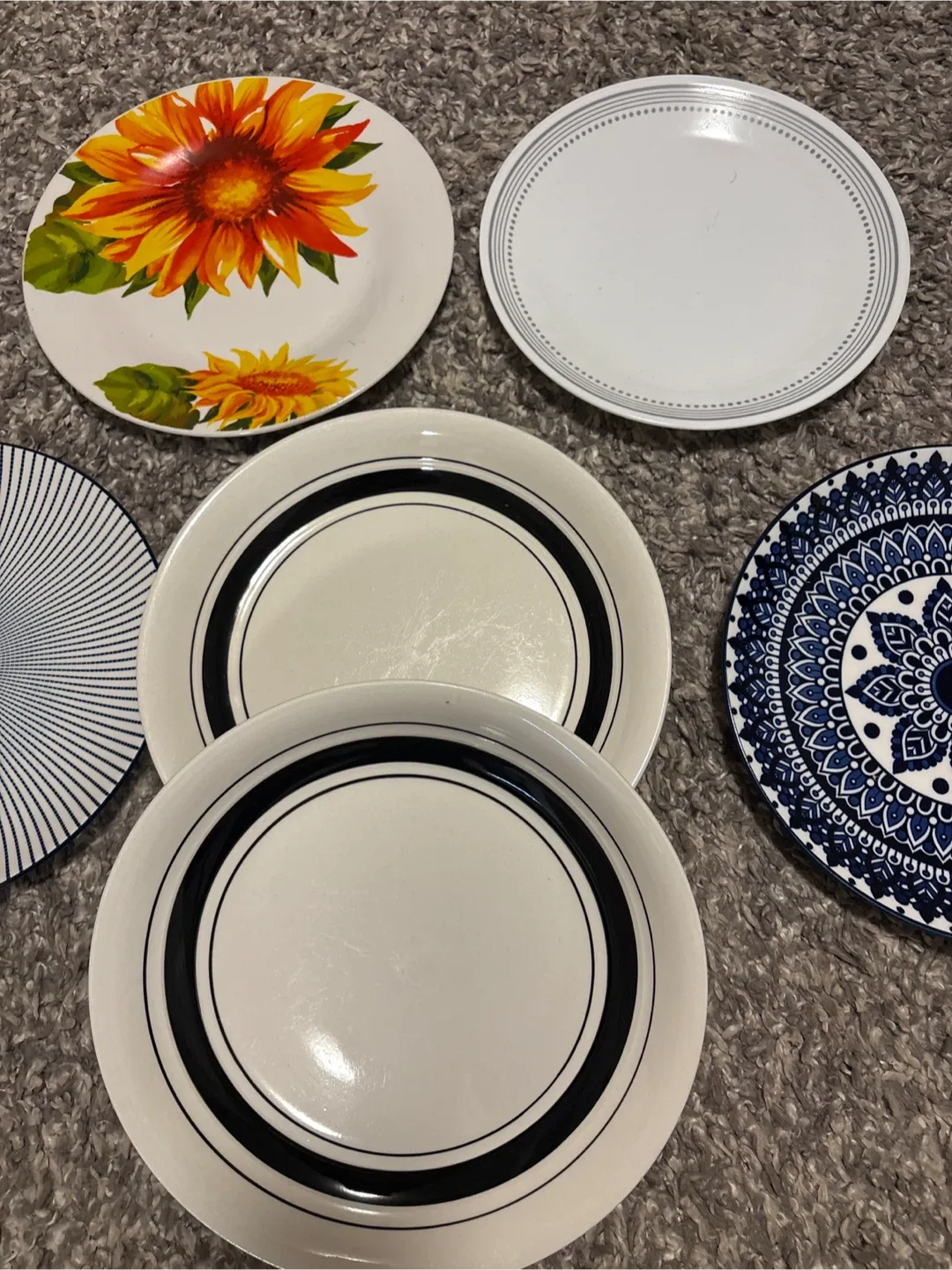 Assorted Decorative Plates image indicator(5)