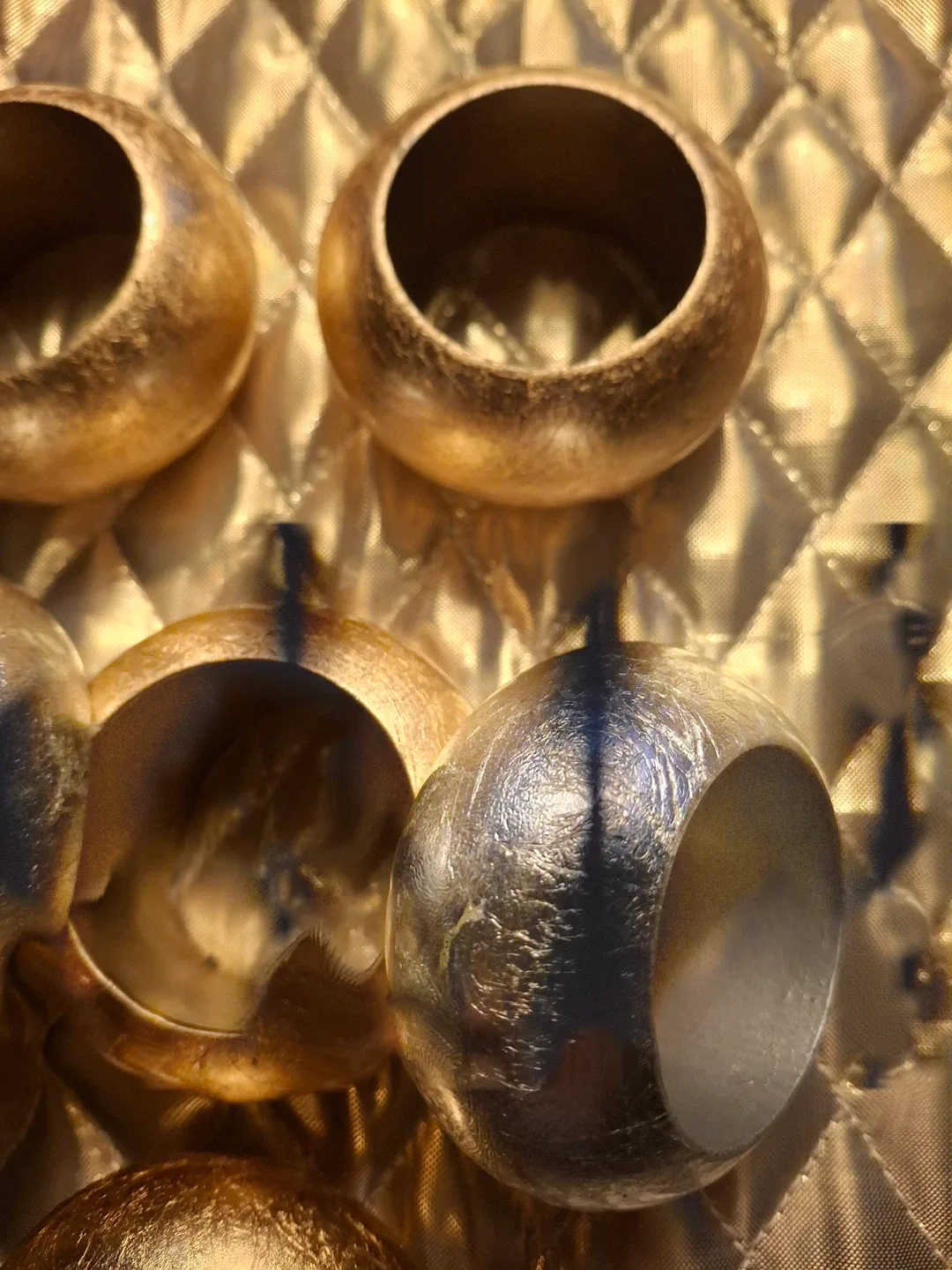 Set of 6 gold and silver napkin rings image indicator(3)