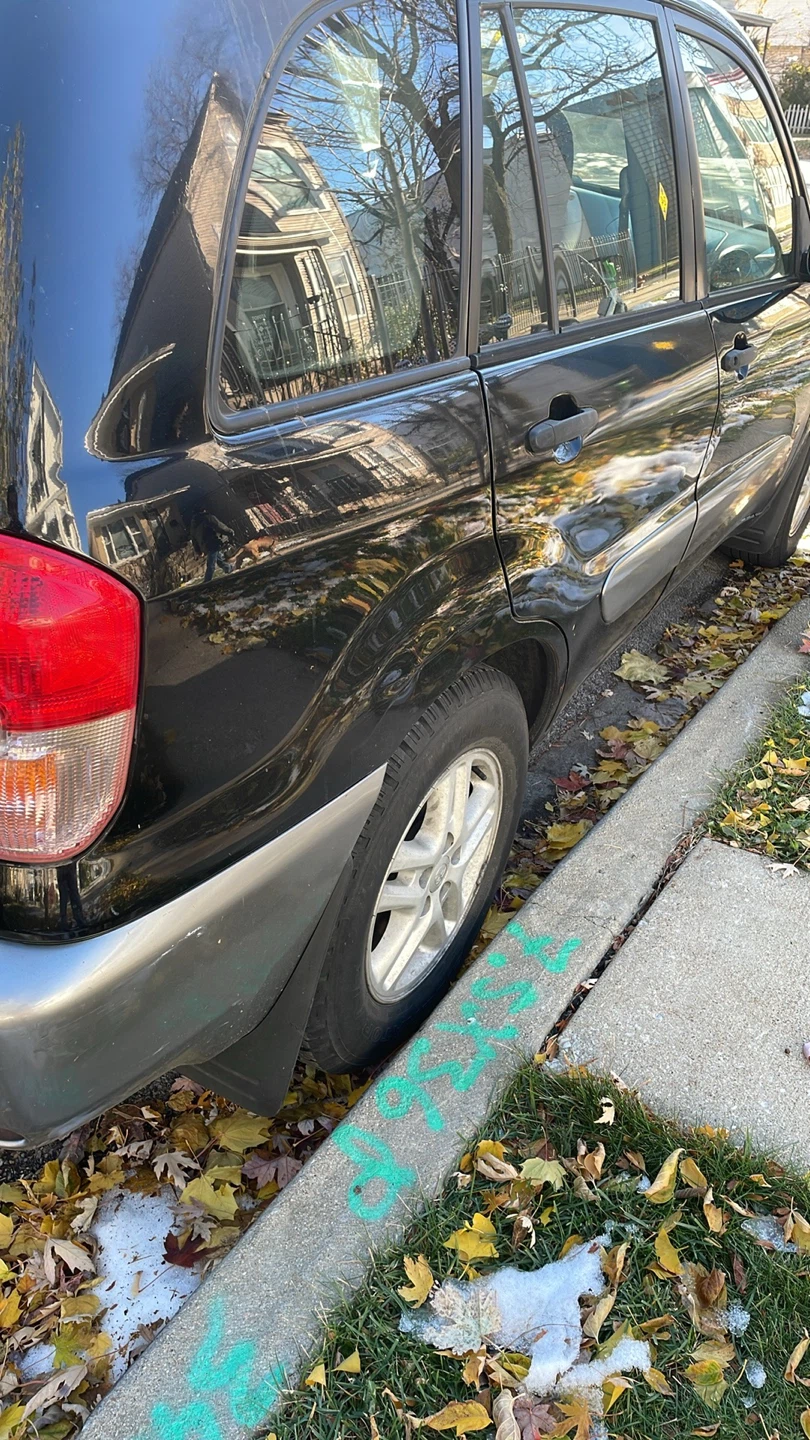Black Toyota RAV4 SUV - photo 2