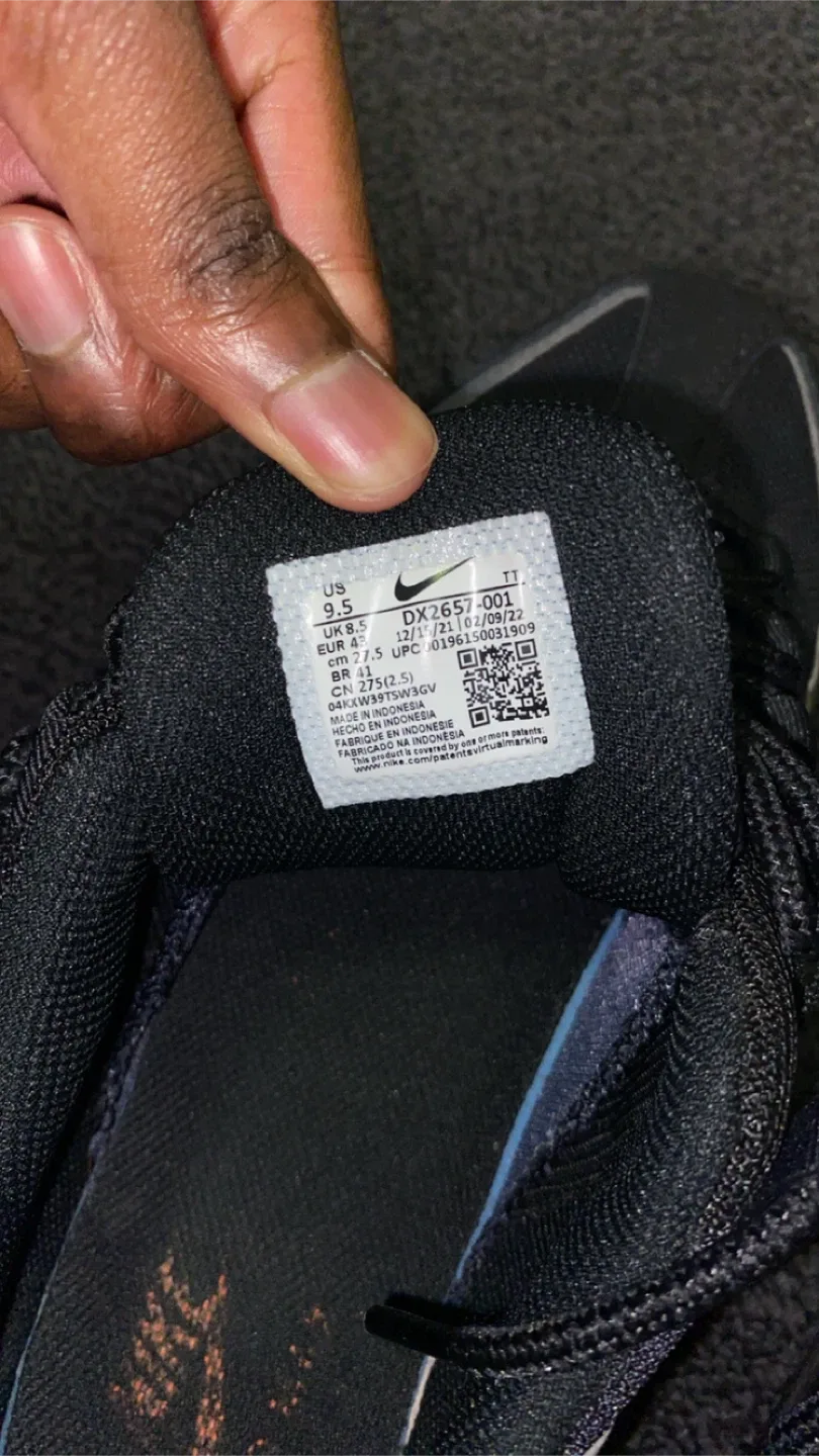 Nike Air Max 95 Black/Grey US 9.5 image indicator(2)