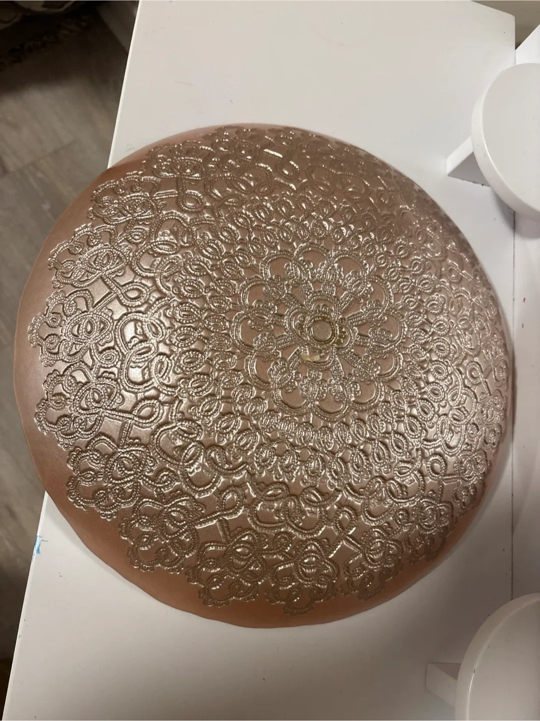 Decorative Lace Patterned Plate image indicator(3)