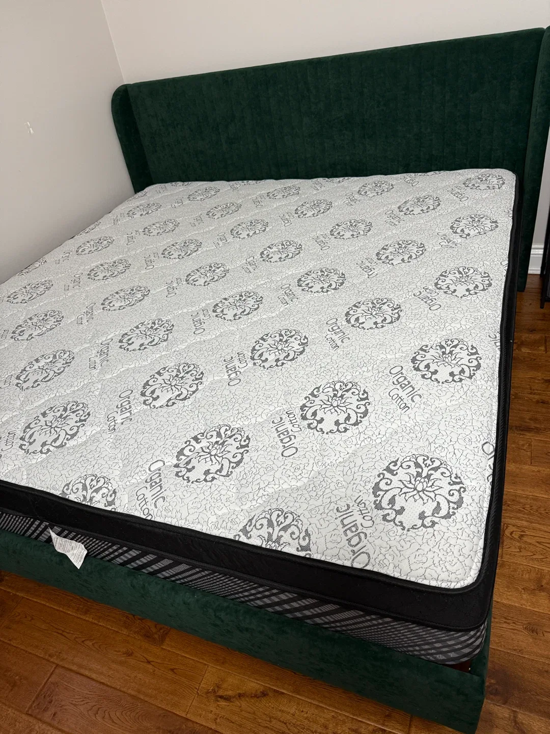 King Size Green Velvet Headboard image indicator(3)