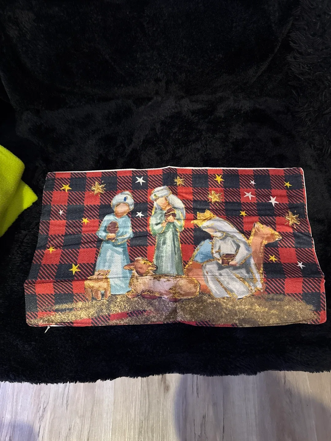 Christmas themed pillow covers image indicator(10)