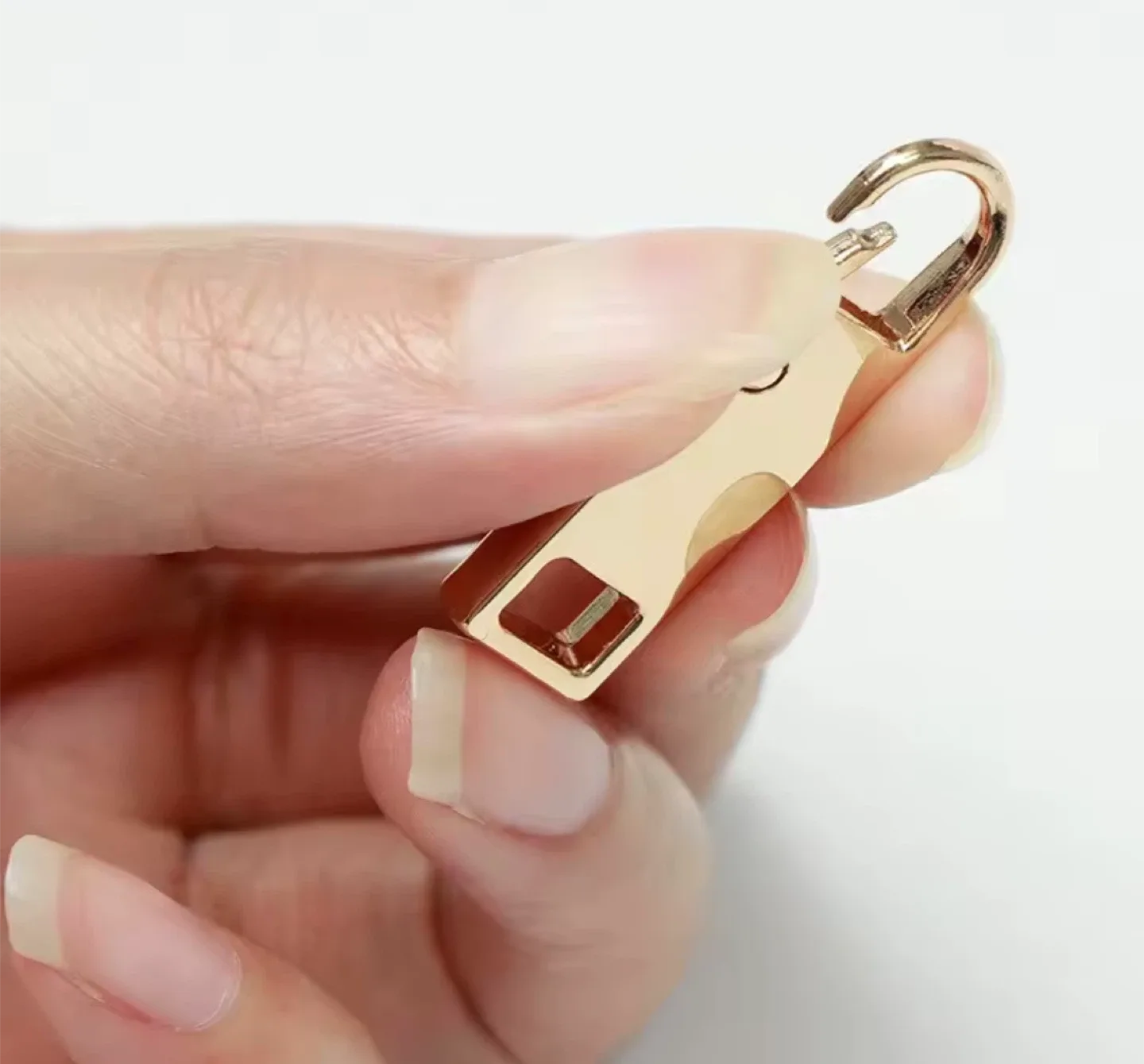 4pc detachable zipper pull