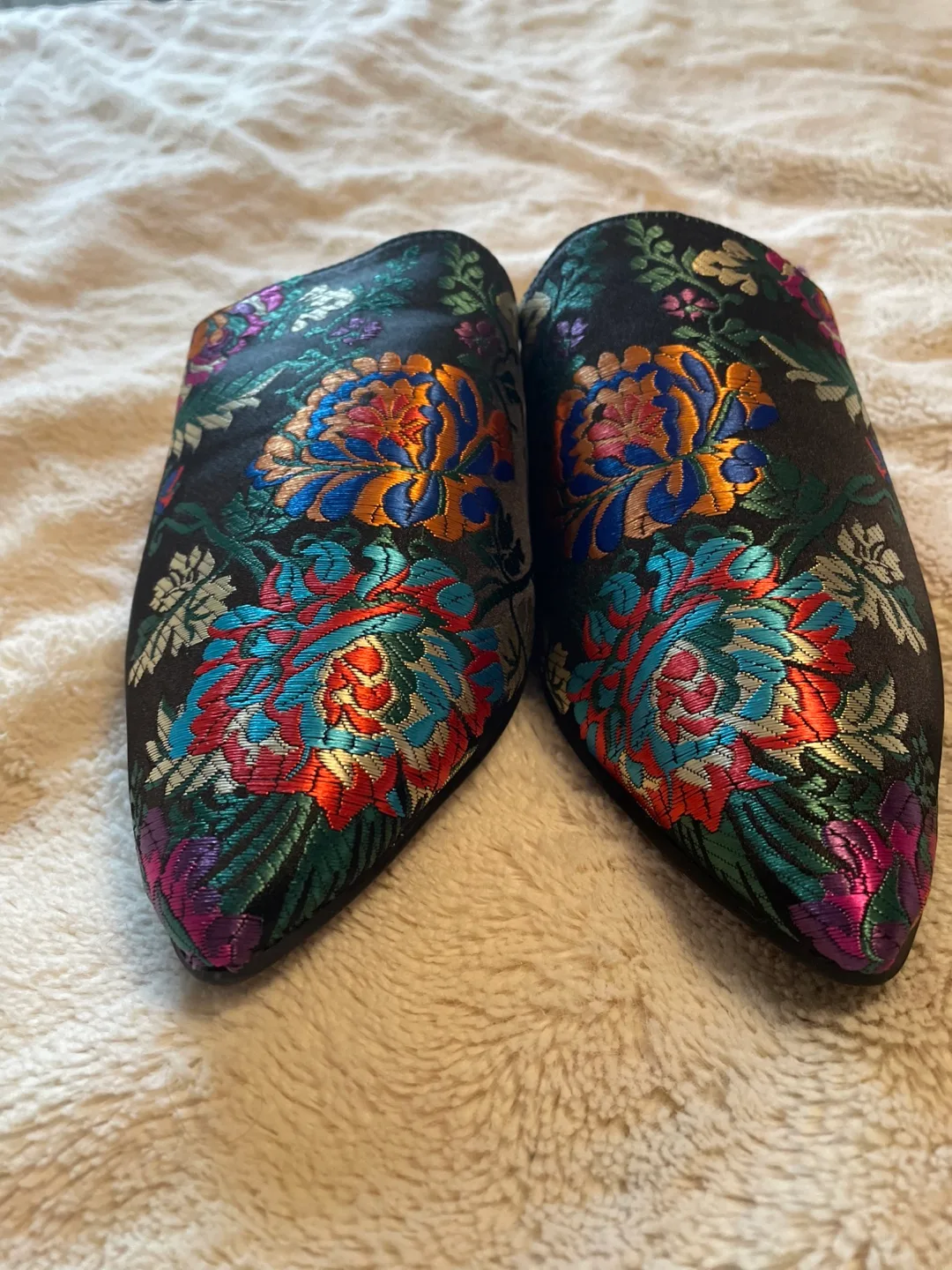 Lucky Brand Floral Print Pointed Mules - Size 9M image indicator(5)