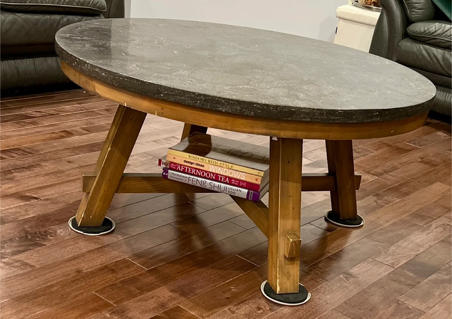 Round Coffee Table with Stone Top image indicator(2)