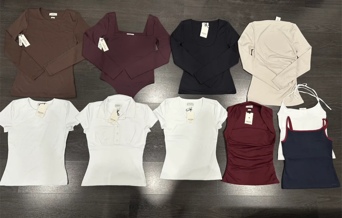 Aritzia Contour Tops Size M NWT