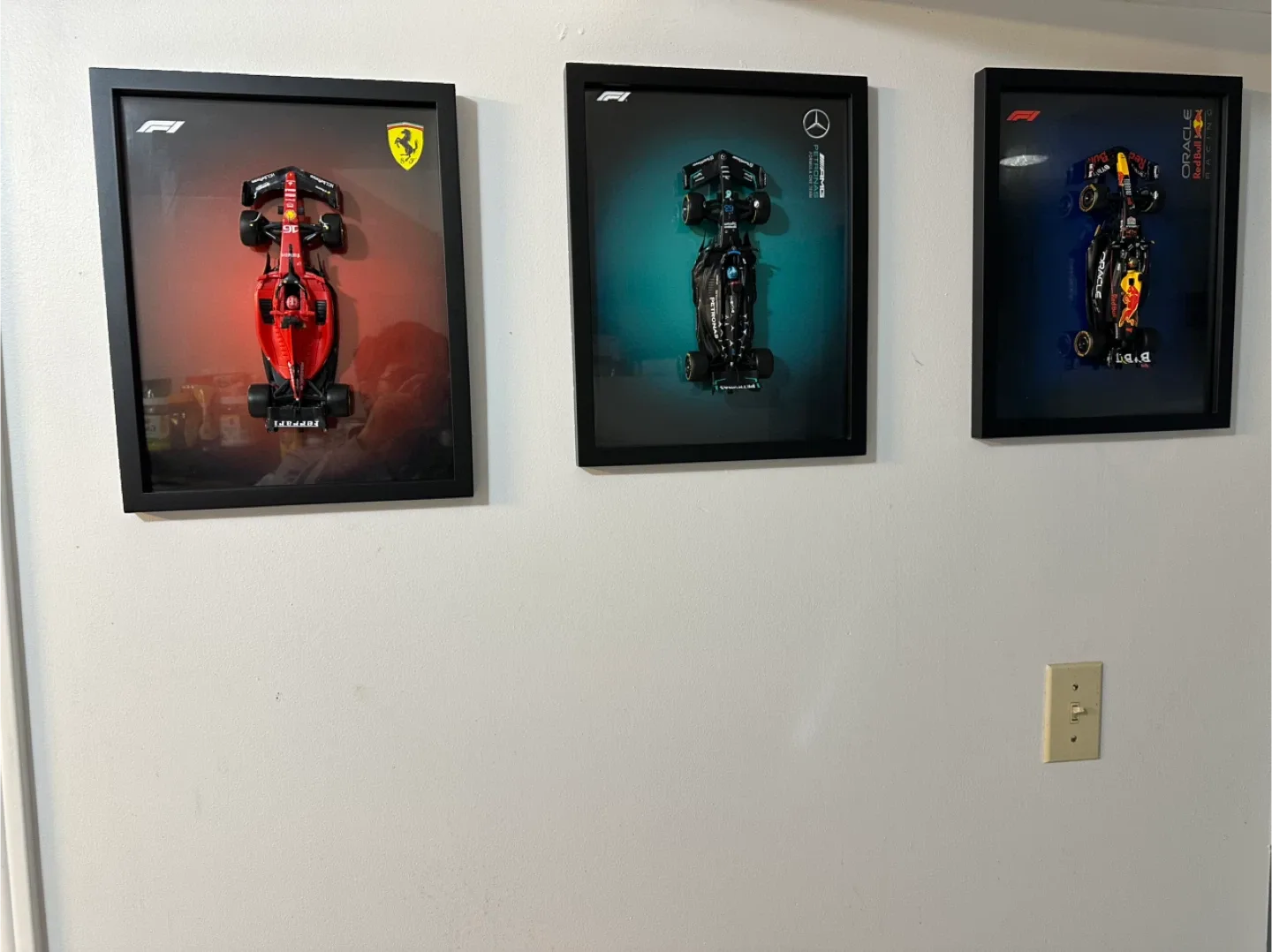 Formula 1 (F1) framed art with car image indicator(4)