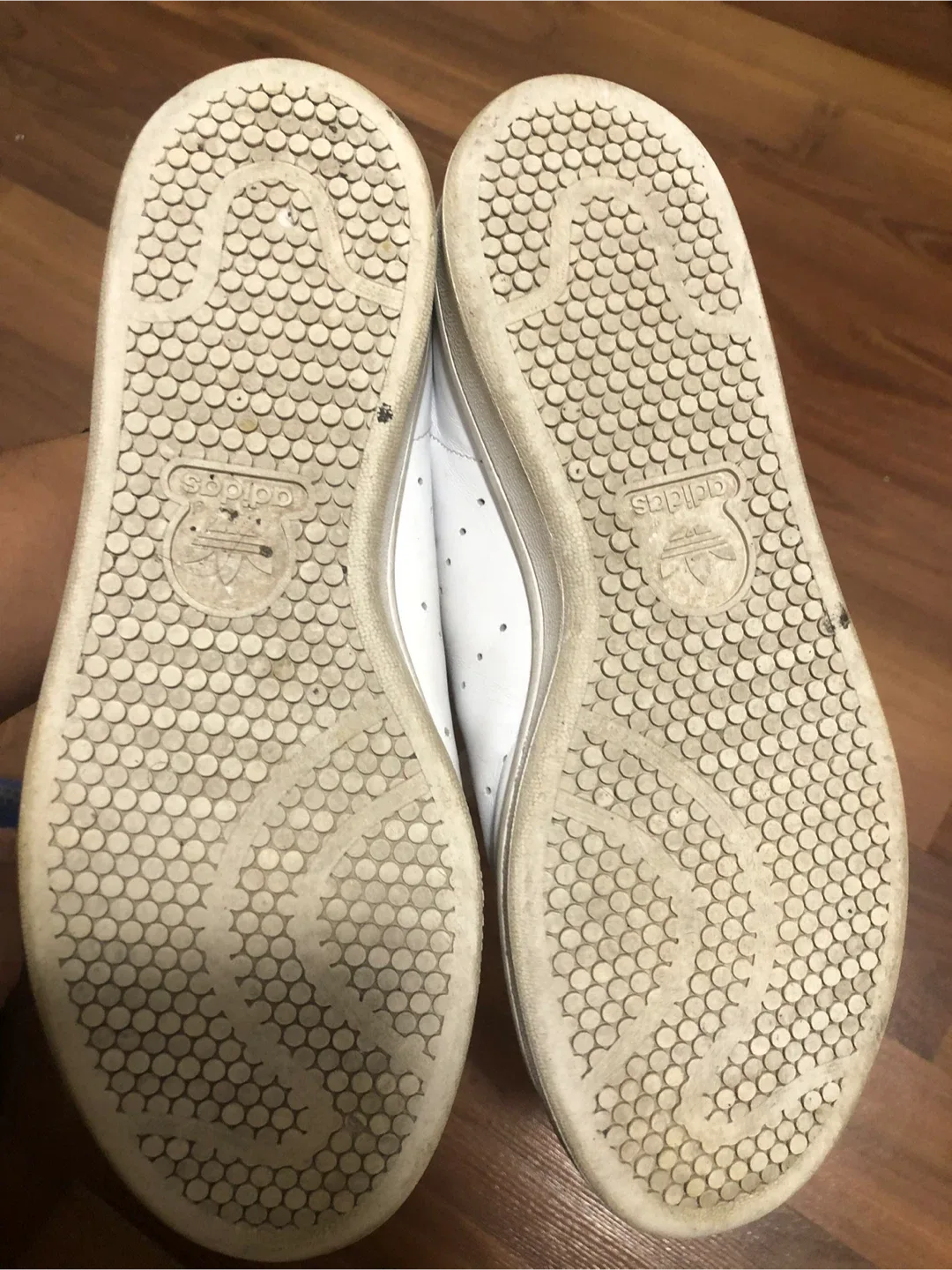 Adidas Stan Smith image indicator(2)