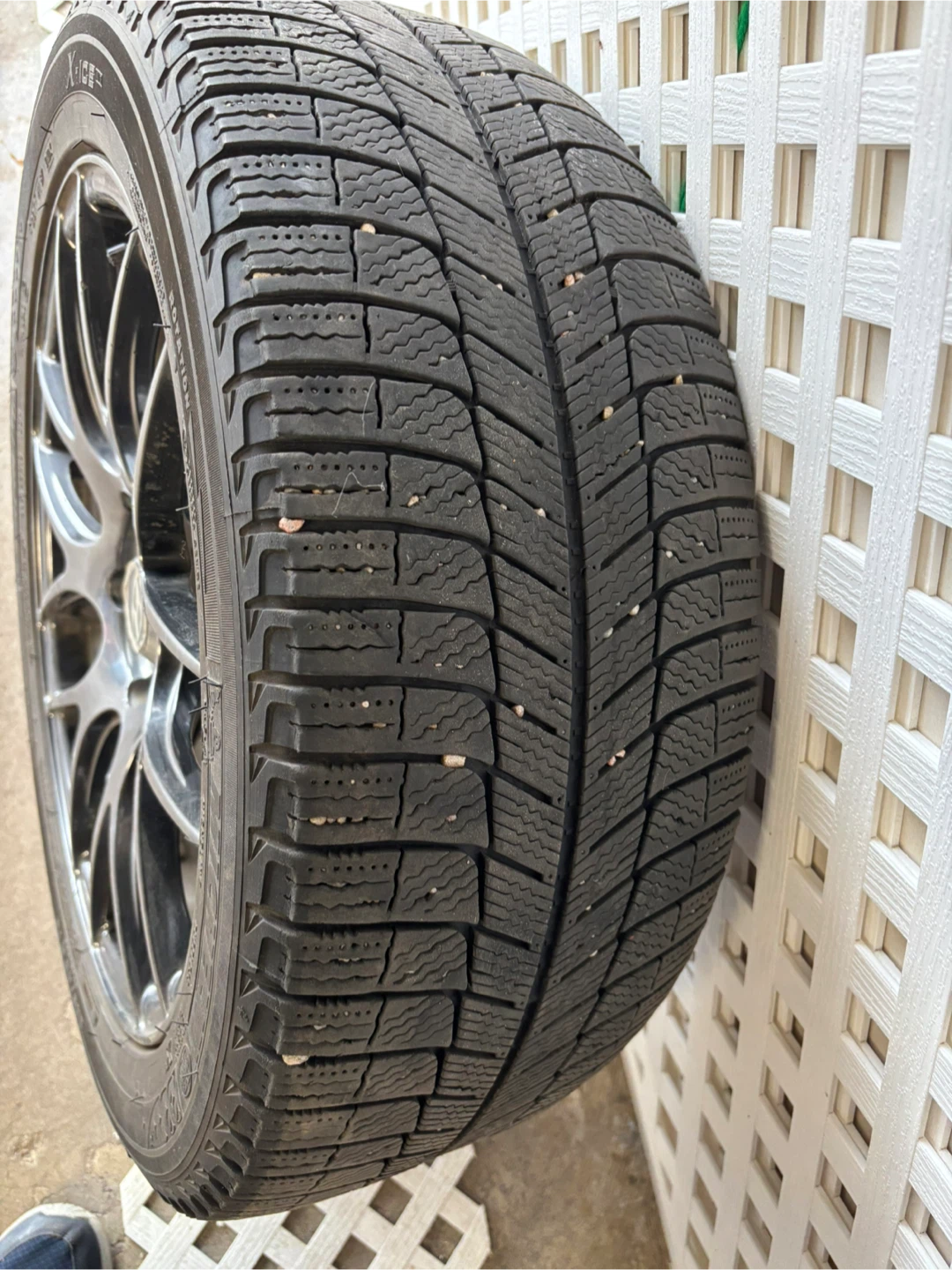 245/45R18 Winter Tire - photo 3