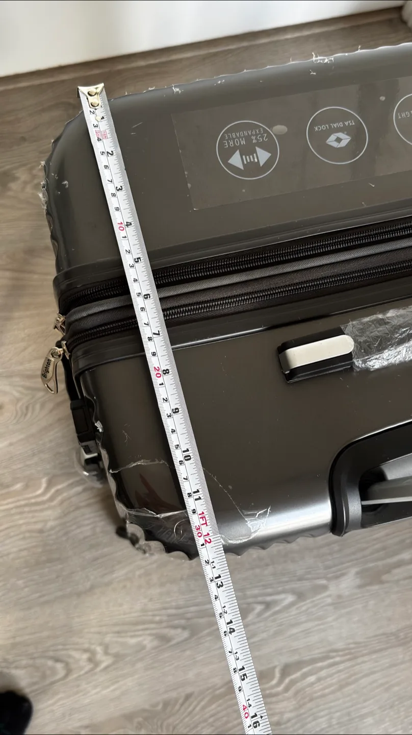 Large  Hard-Shell Suitcase with Spinner Wheels image indicator(9)