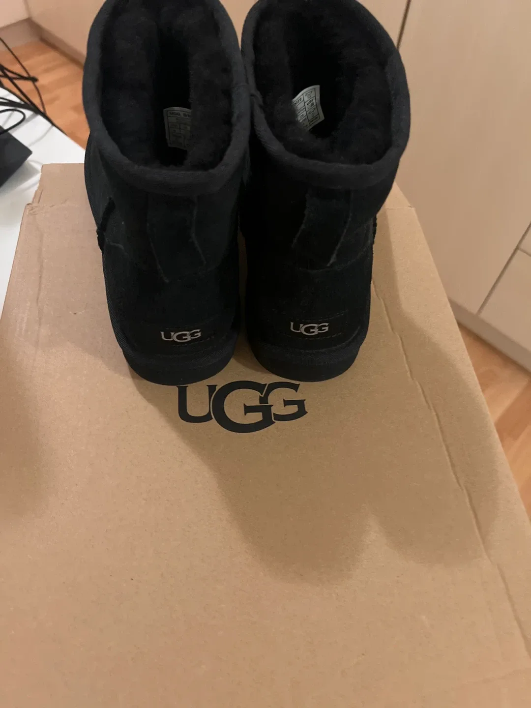 UGG  boot Black Mini Boots - Women's Size 8 thumbnail