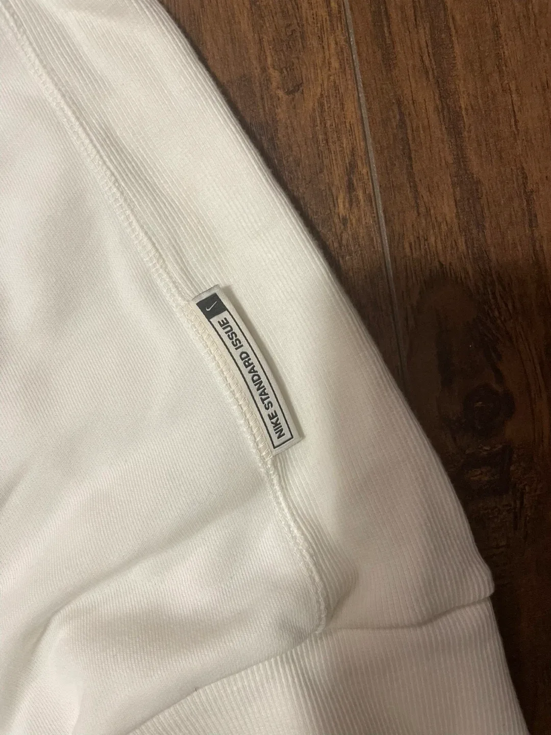 Nike Dri-FIT Standard Issue Basketball Crew - XL image indicator(4)