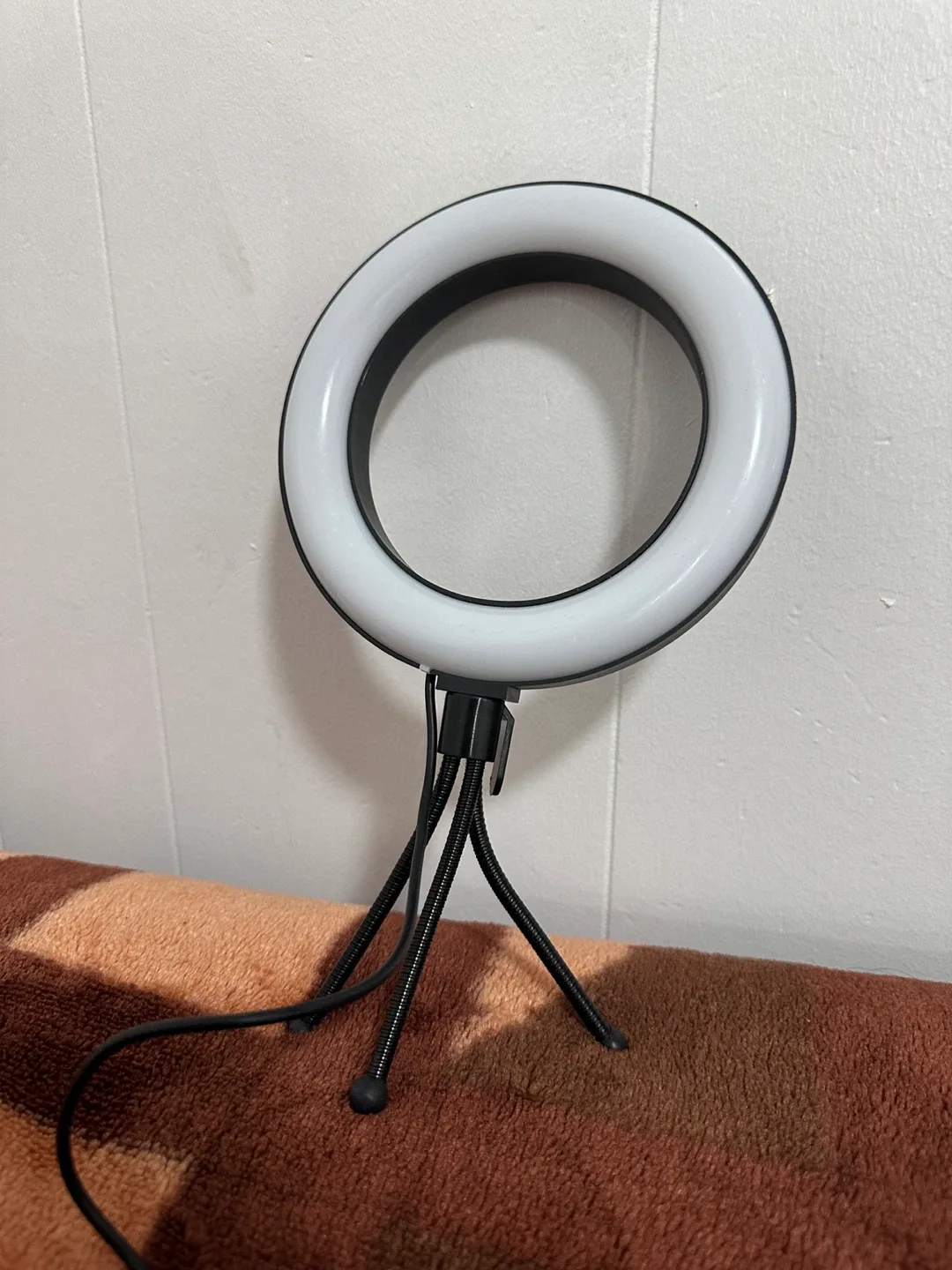 LED Ring Light with Tripod Stand image indicator(4)