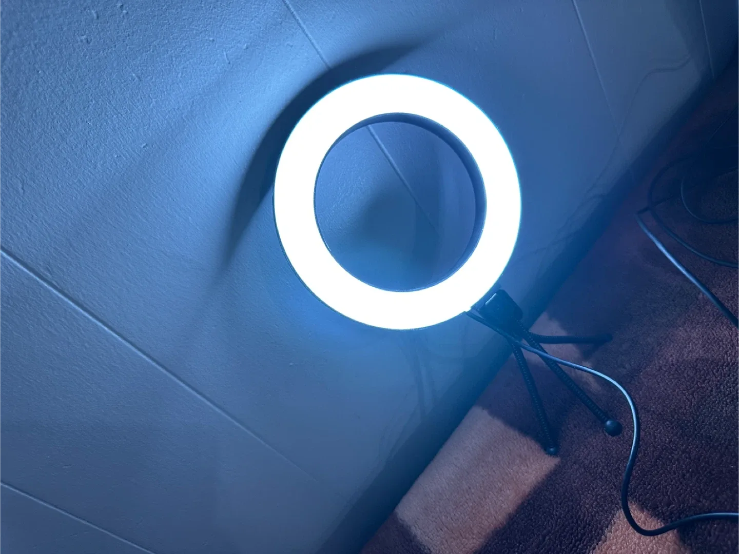 LED Ring Light with Tripod Stand image indicator(2)