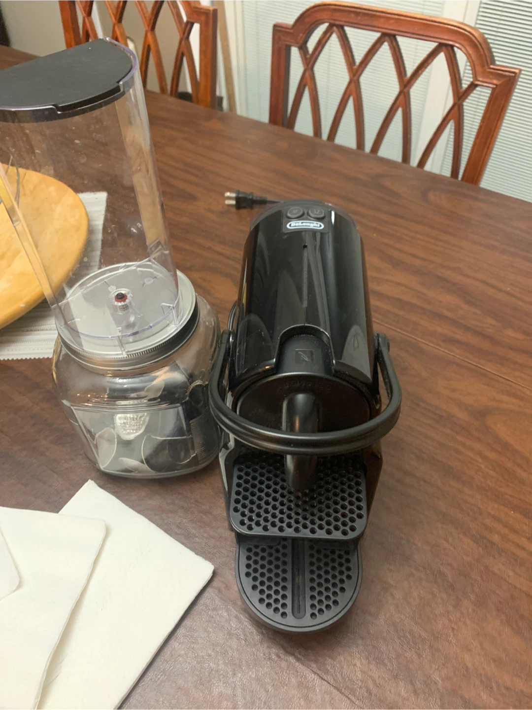 DeLonghi Nespresso EN80BAE Coffee Maker