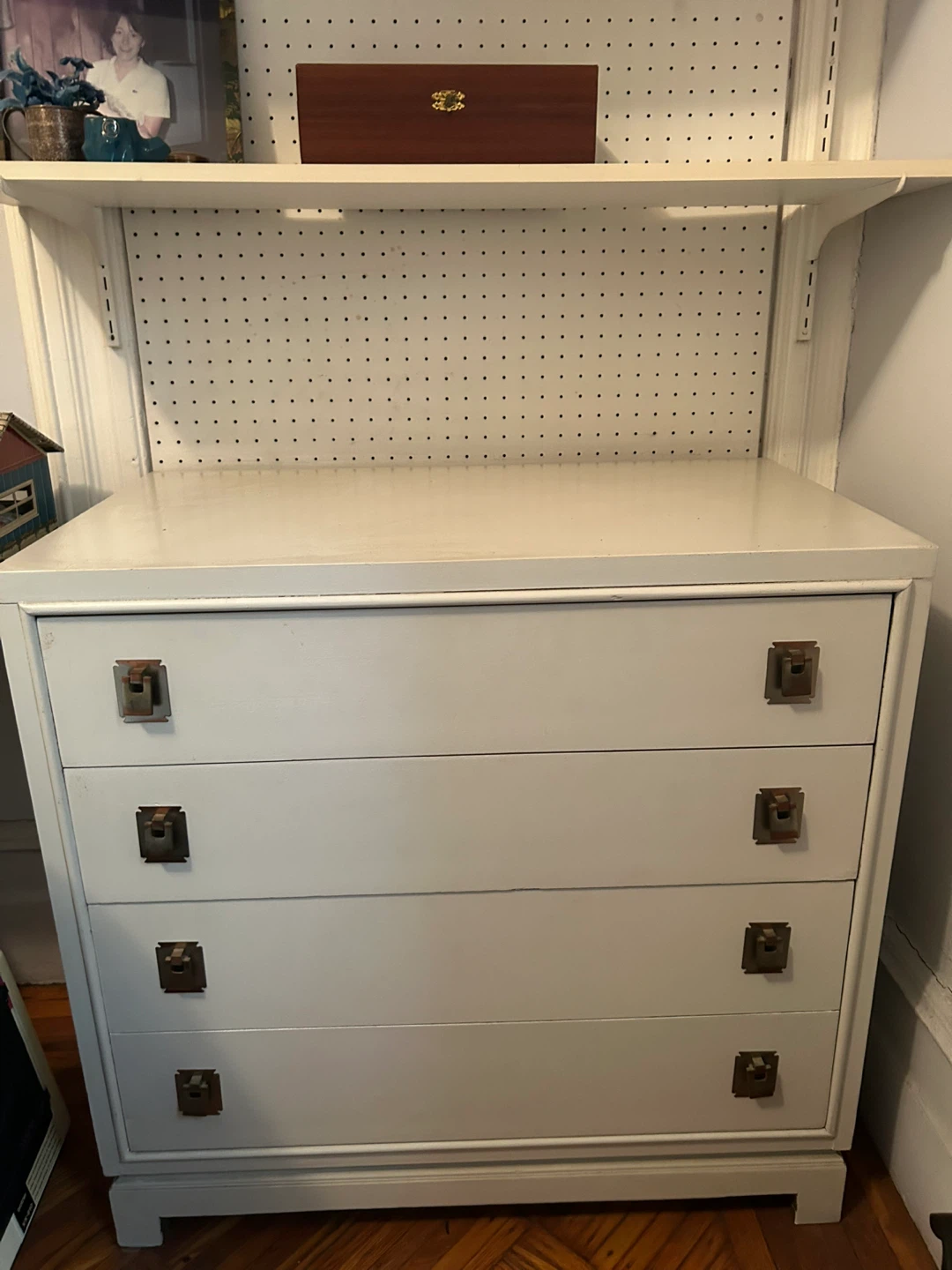 White 4-Drawer Dresser