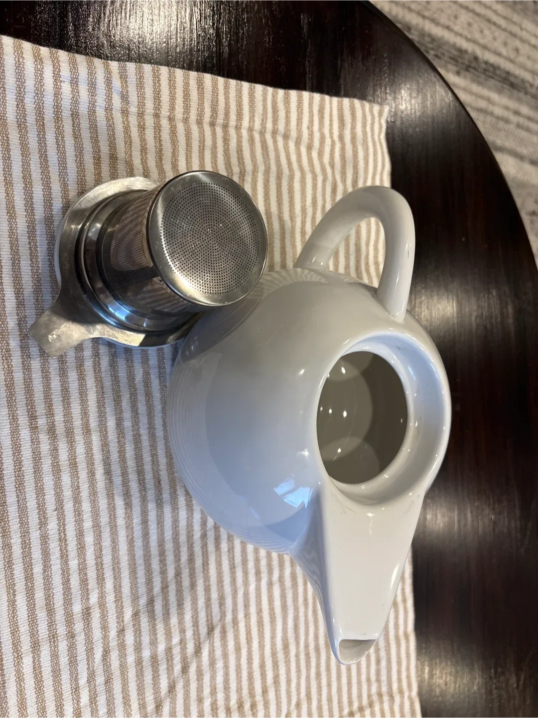 DAVIDsTEA White Teapot with Infuser image indicator(8)