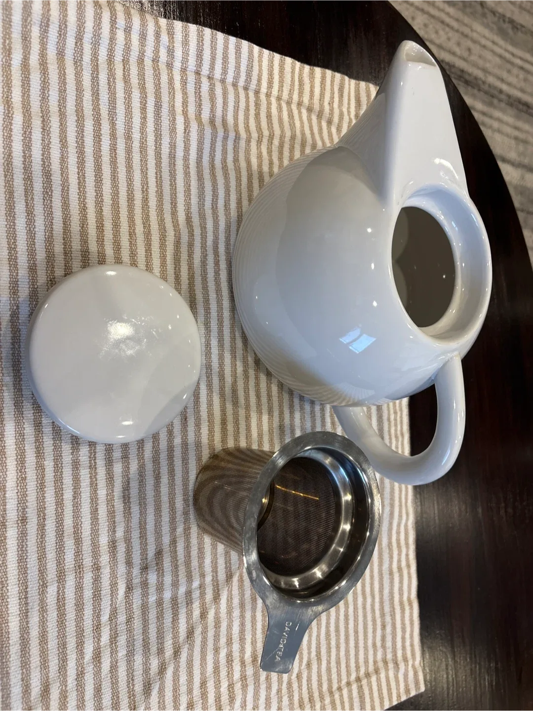 DAVIDsTEA White Teapot with Infuser image indicator(5)