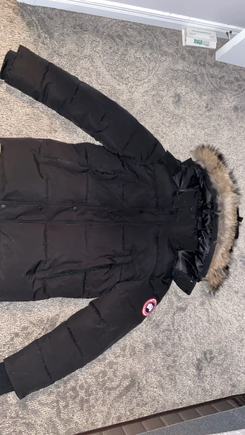 ‼️Canada Goose Wyndham- Size S‼️