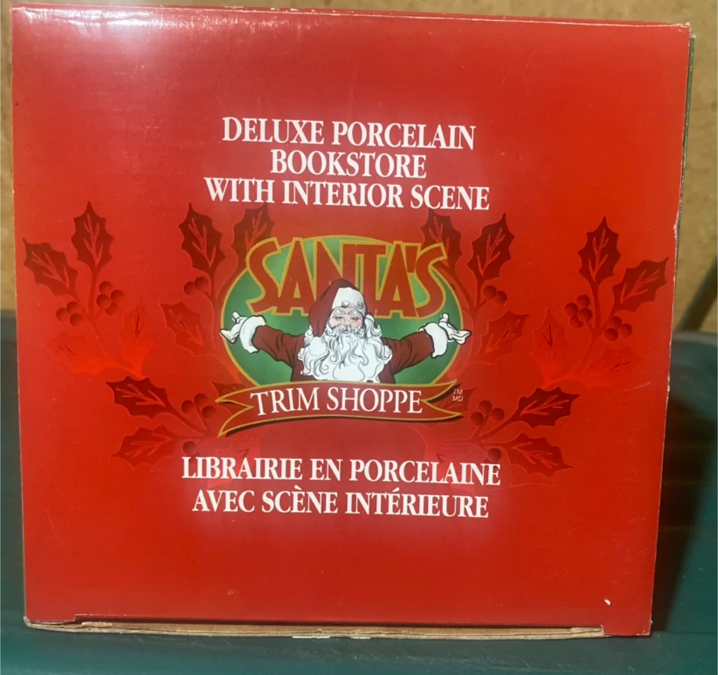 Santa's Trim Shoppe Deluxe Porcelain Bookstore image indicator(3)