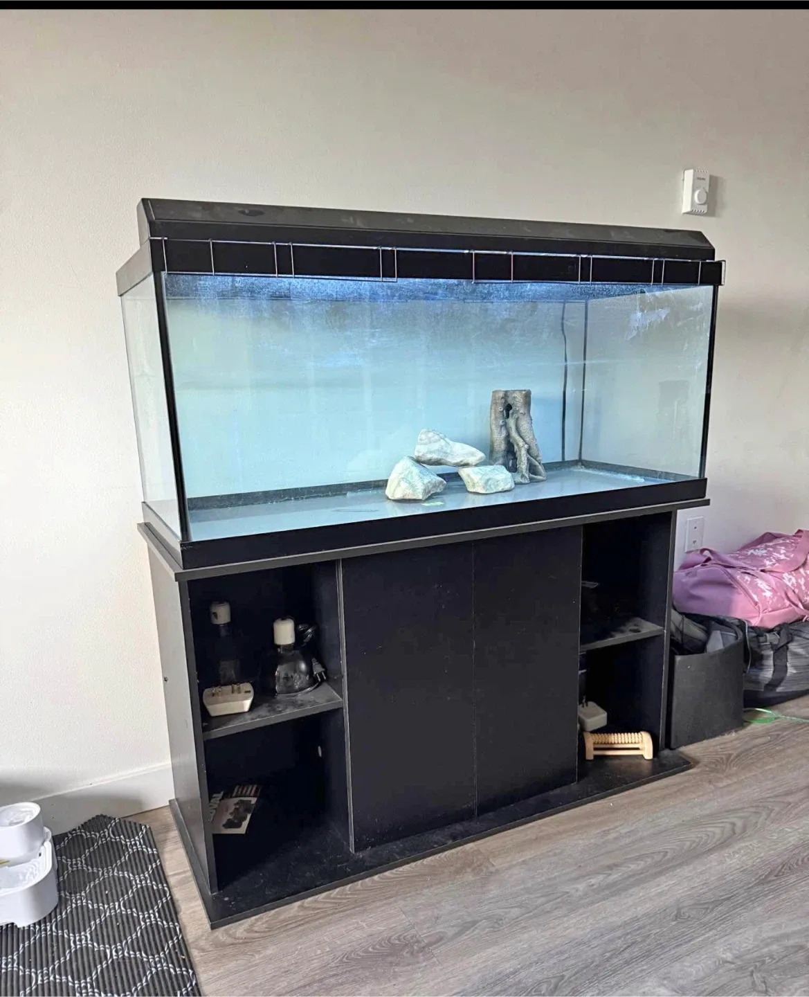 Large Black Fish Tank with Stand image indicator(3)