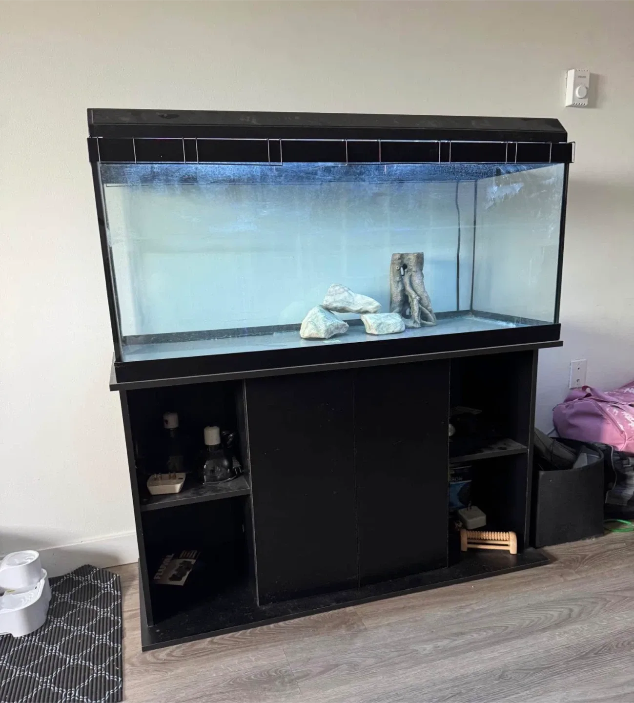 Large Black Fish Tank with Stand image indicator(2)