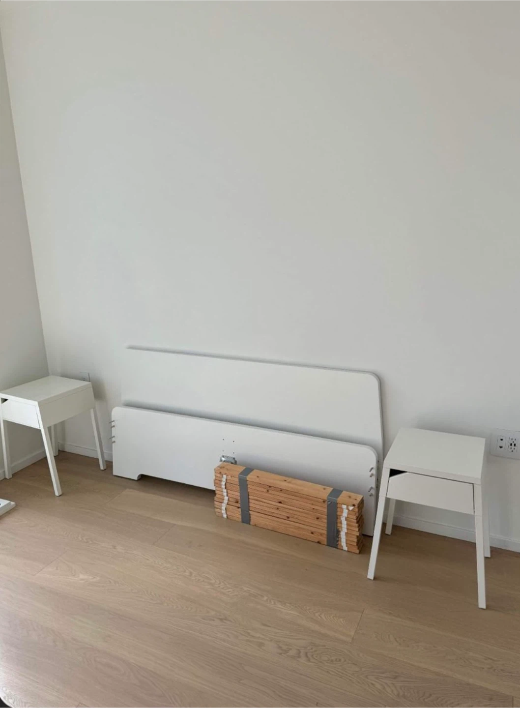 IKEA Hemnes Queen size White Bed Frame and Nightstands - photo 2