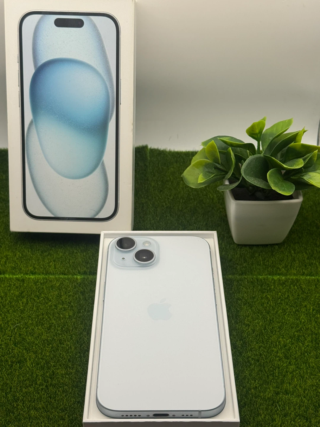 IPHONE 15 128GB -UNLOCKED BLUE COLOUR