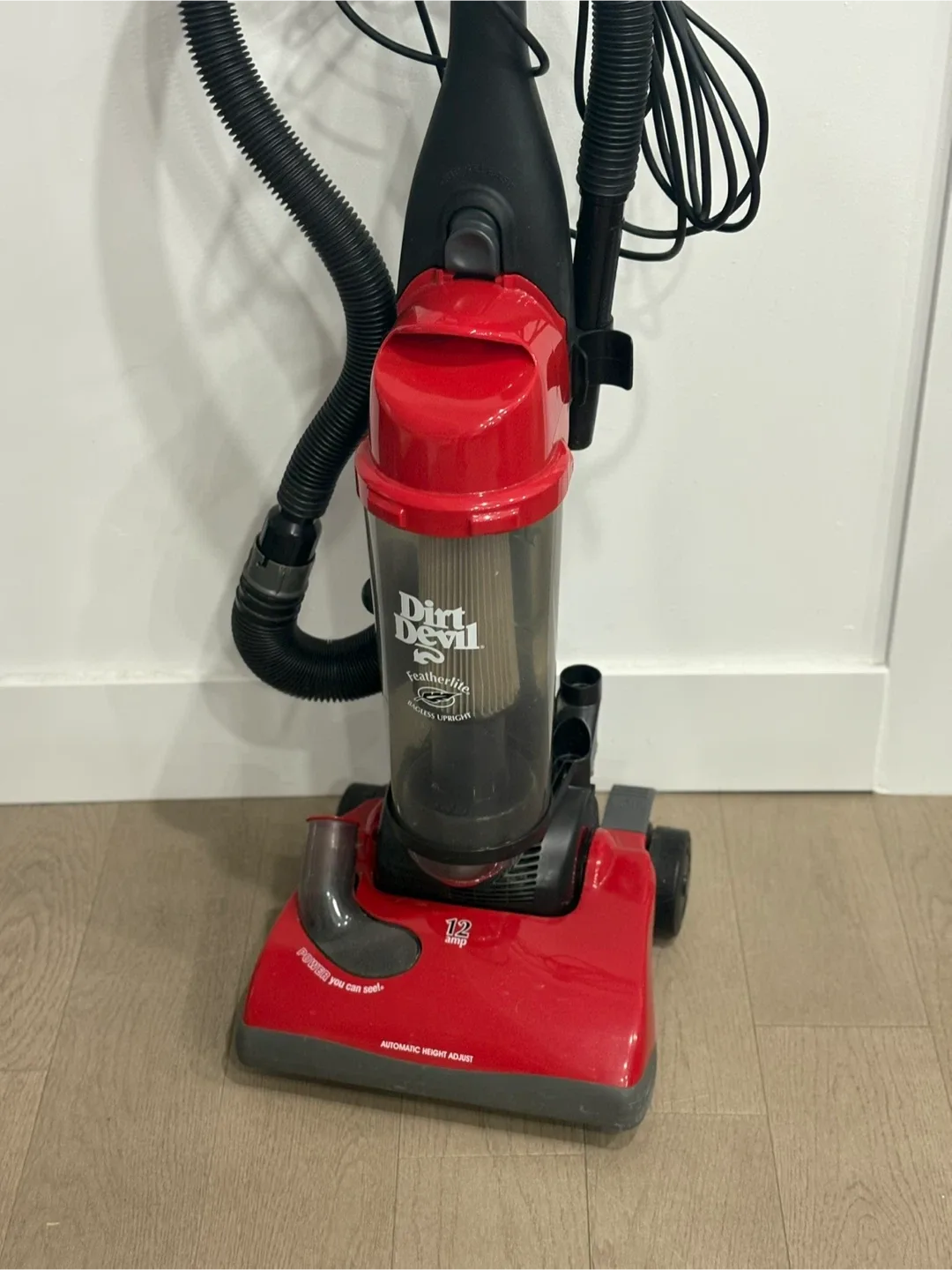 Dirt Devil Featherlite Bagless Upright Vacuum - Red