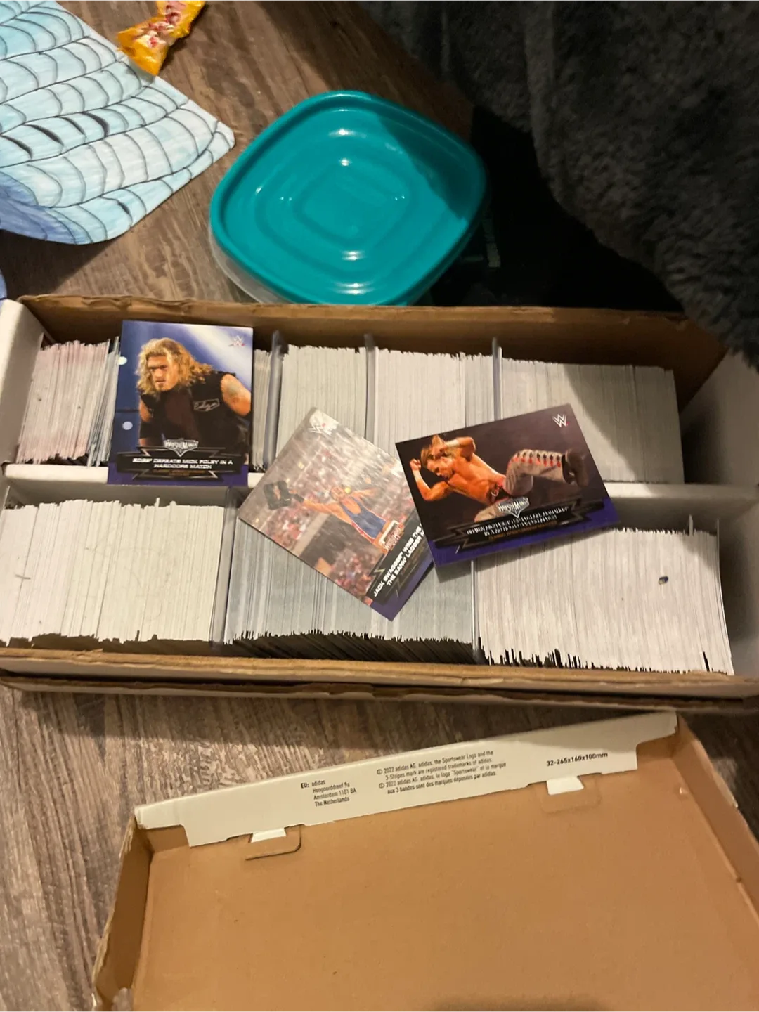 Mixed Sports & Comic Trading Card Lot image indicator(4)