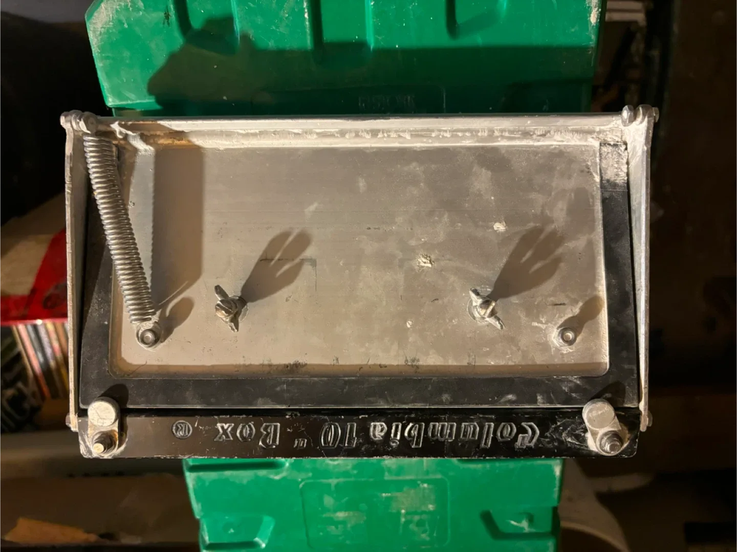 Columbia 10" Flat Box image indicator(3)