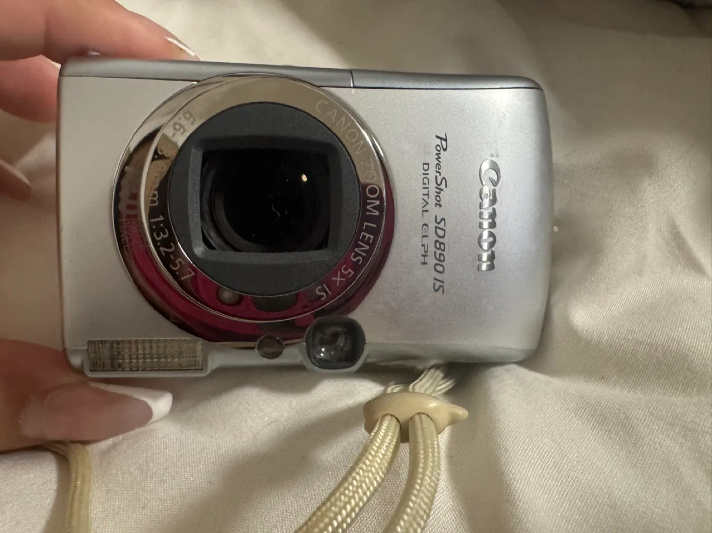 Canon PowerShot SD890 IS Digital ELPH Camera image indicator(3)