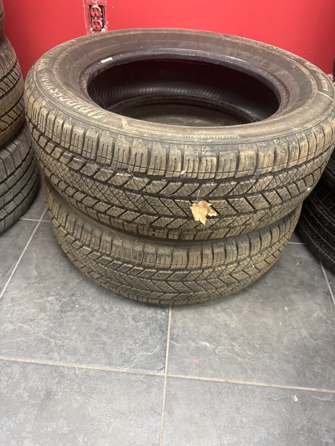 Bridgestone Tires 255/60R19 thumbnail