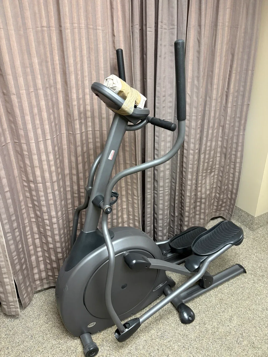 Elliptical Machine - Great Condition! image indicator(2)