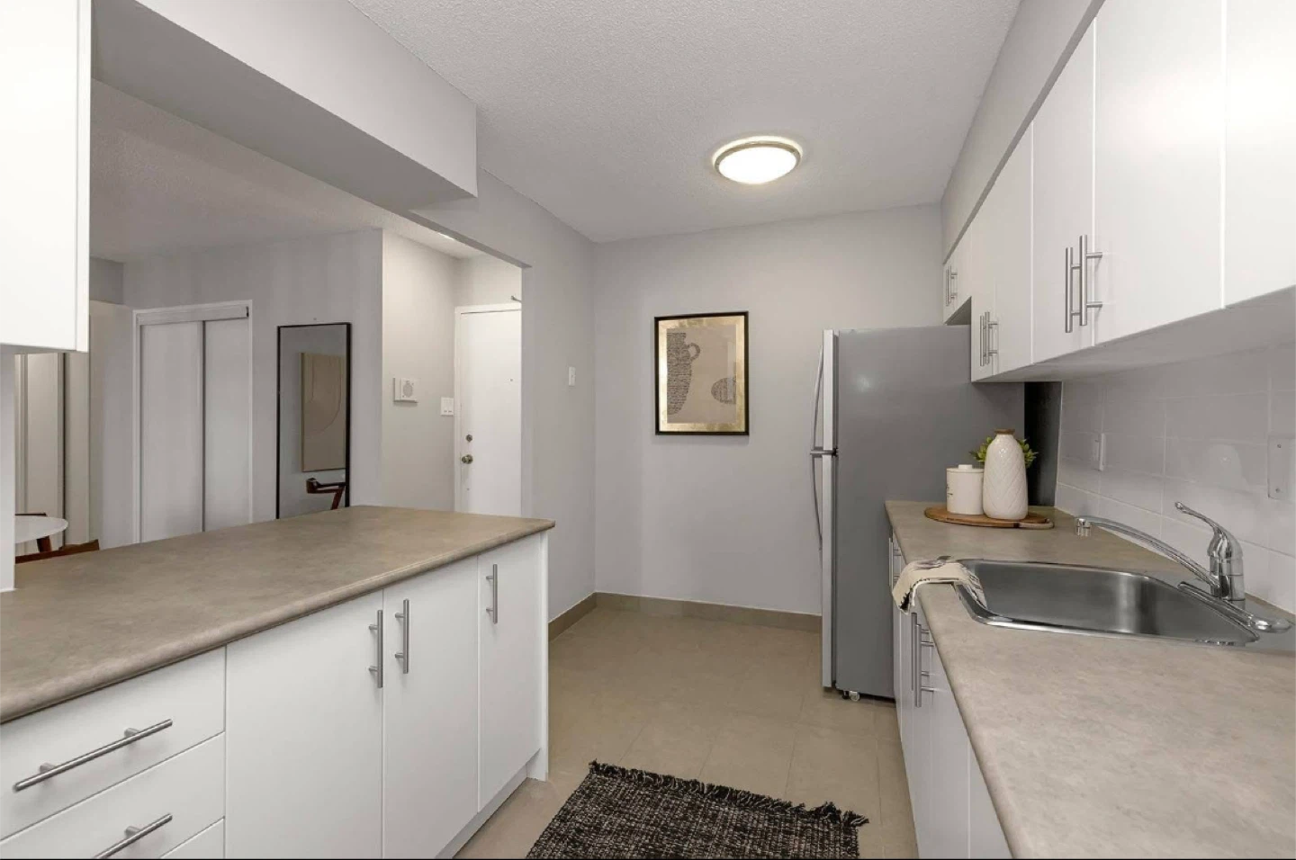 Apartment for rent in Waterloo - photo 3