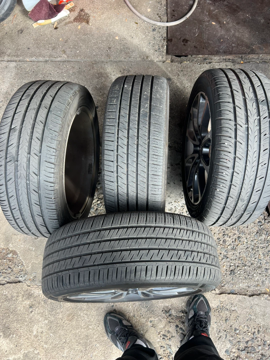 Set of 4 Acura Wheels & Tires - photo 2