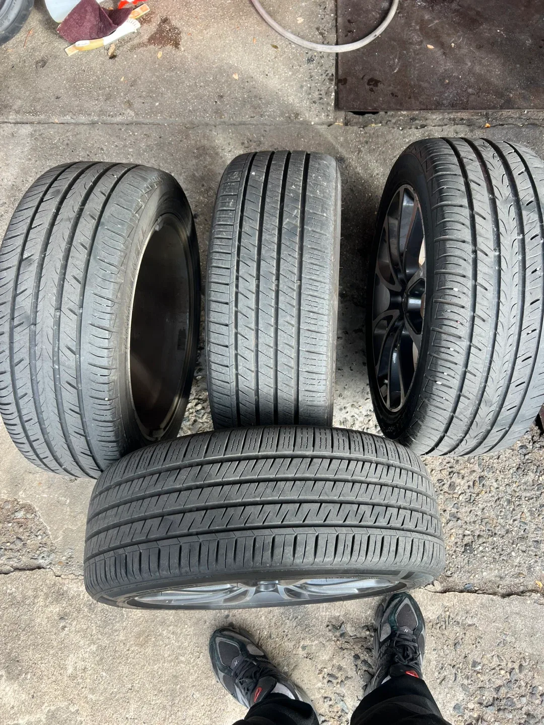 Set of 4 Acura Wheels & Tires image indicator(2)