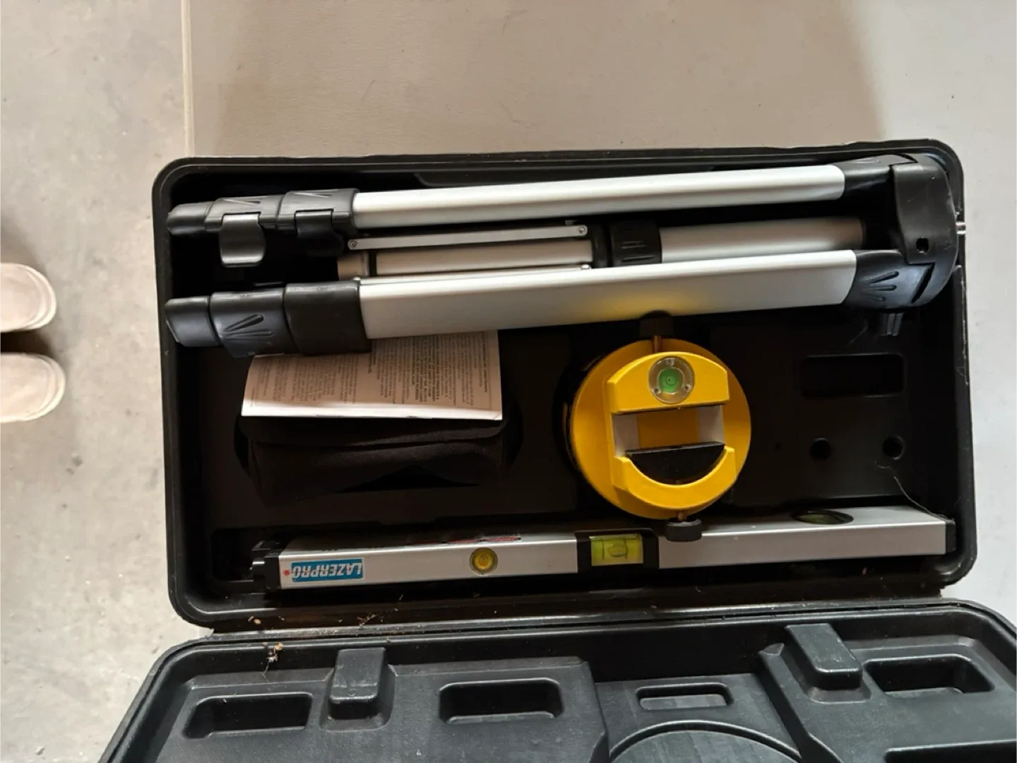 Lazerpro Laser Level with Tripod & Case image indicator(2)