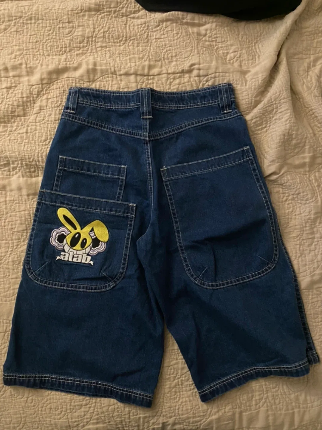 Zumiez Denim white stitched jean shorts/Jorts image indicator(2)