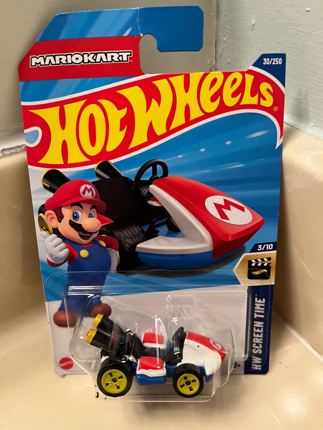 Hot Wheels Mario Kart Standard Kart 30/250