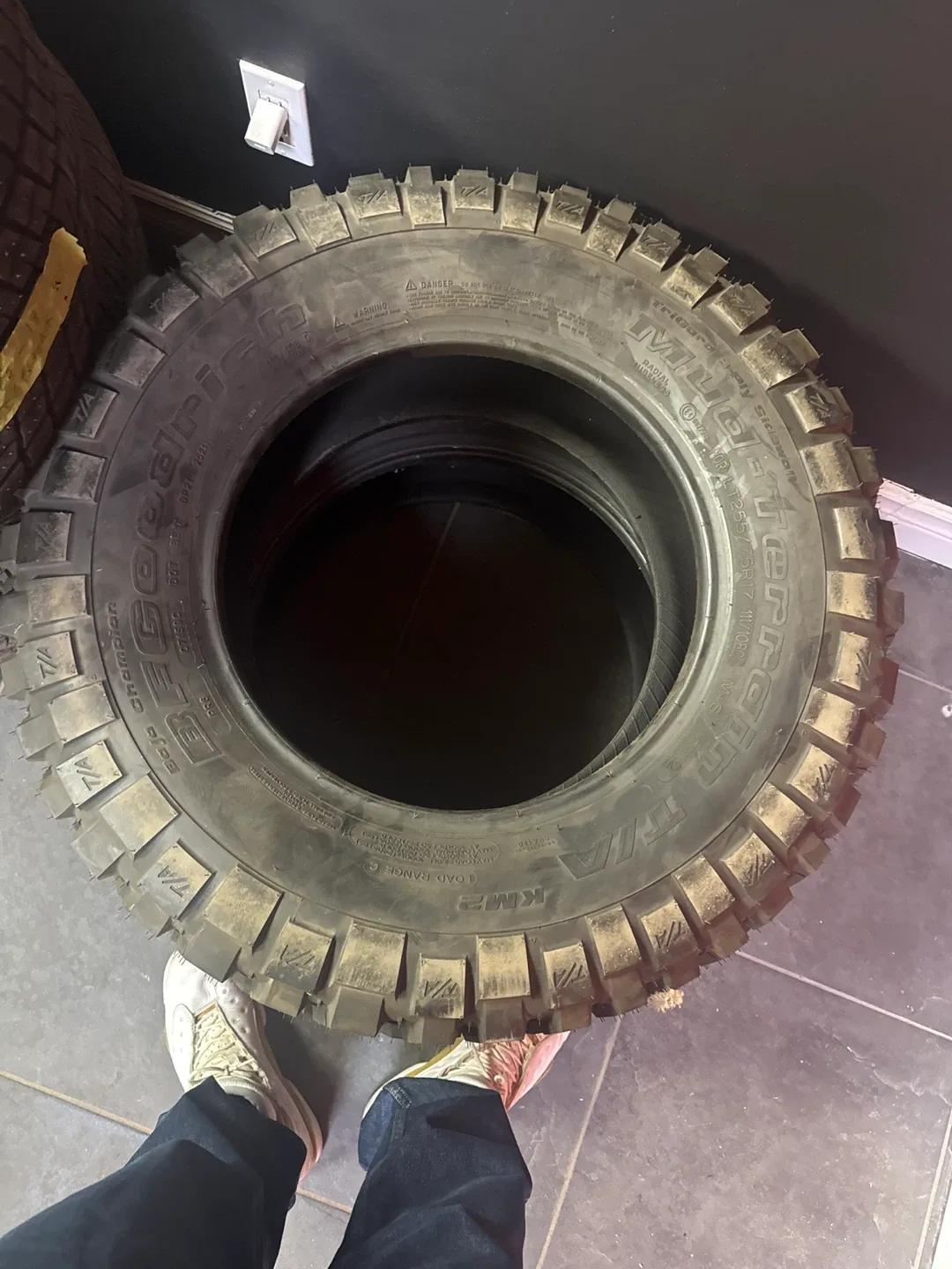 BFGoodrich Mud-Terrain T/A KM3 Tire - 255/75R17 thumbnail