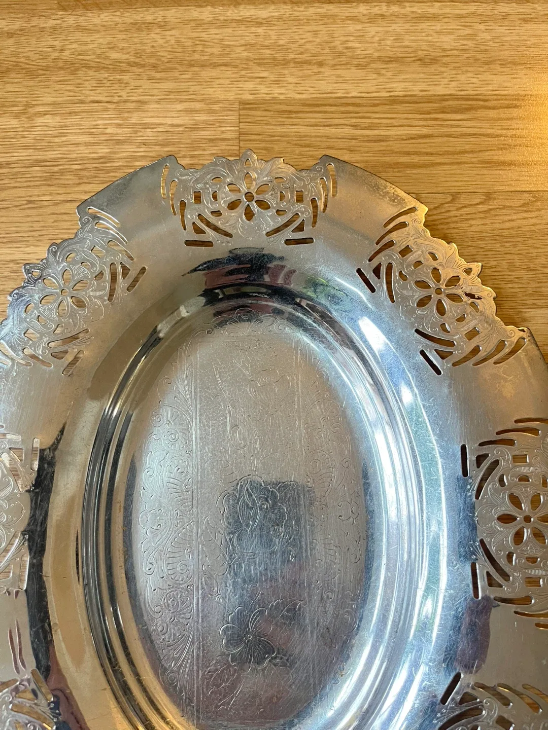 Vintage Silver Plated Serving Dish image indicator(3)