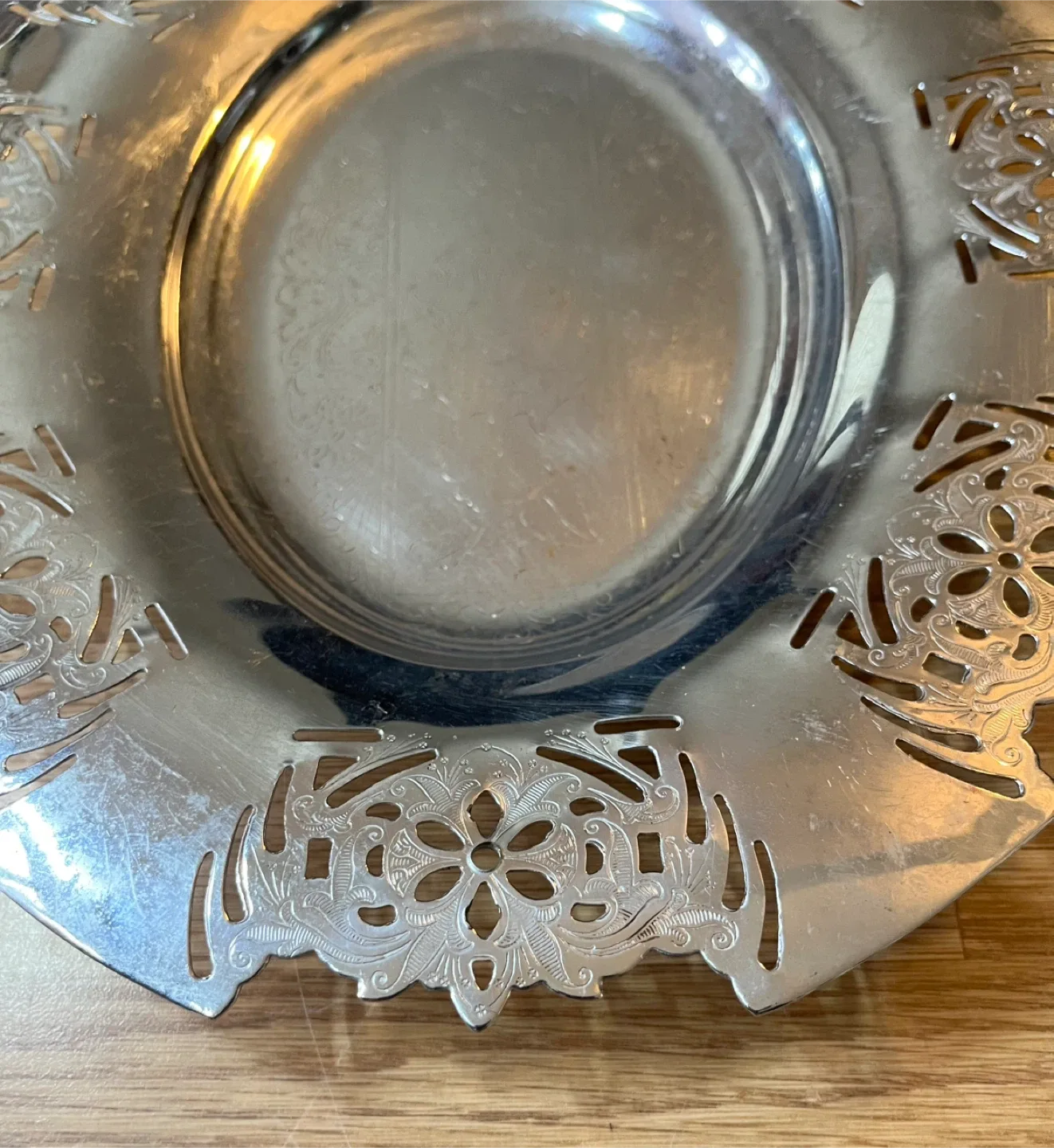 Vintage Silver Plated Serving Dish image indicator(4)